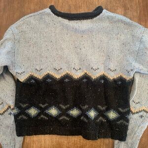 Sixty-Two-East 62E vintage cropped sweater size small